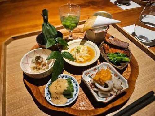 Shirosaka — seasonal hassun course presentation